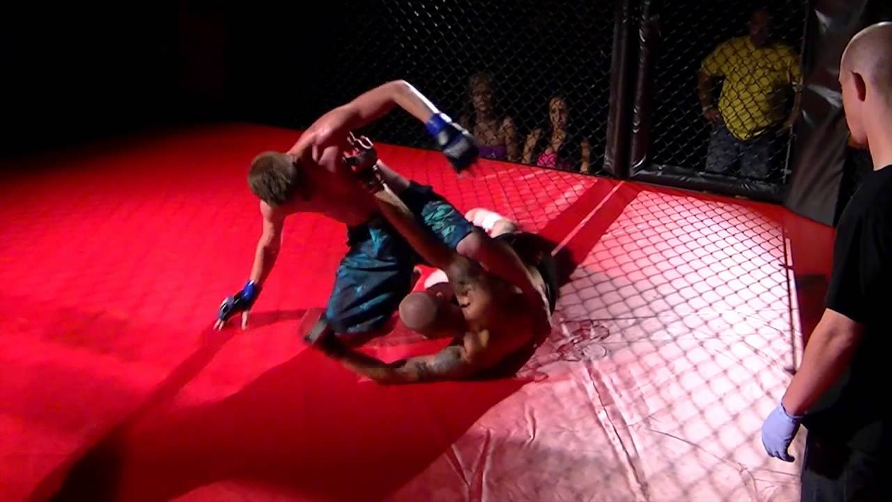 William Micwaters Vs Tracy Gum Michigan Battle Laegue Mma Youtube