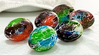 Как покрасить яйца на Пасху 2024 оригинально и красиво с помощью салфеток.