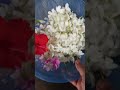 মন্দির থেকে আনা ফুল কোথায় রাখবেন