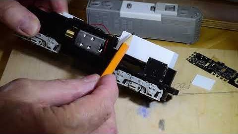 The Making of SRY GP9 #122 Part 3: The Speaker Enclosure and Loksound v5 Decoder