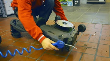 How to clean a Husqvarna Automower robot lawn mower