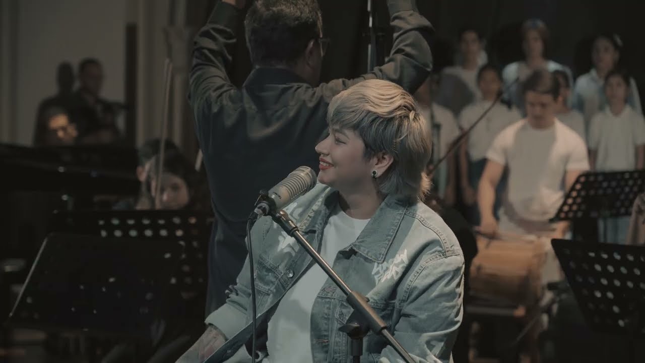 Adelhaid – Knock Knock (2024 Acoustic Version ft. Coro Infanto Juvenil del Guayas)