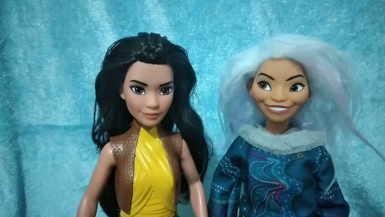 Reviewing Raya and the Last Dragon Doll from Hasbro