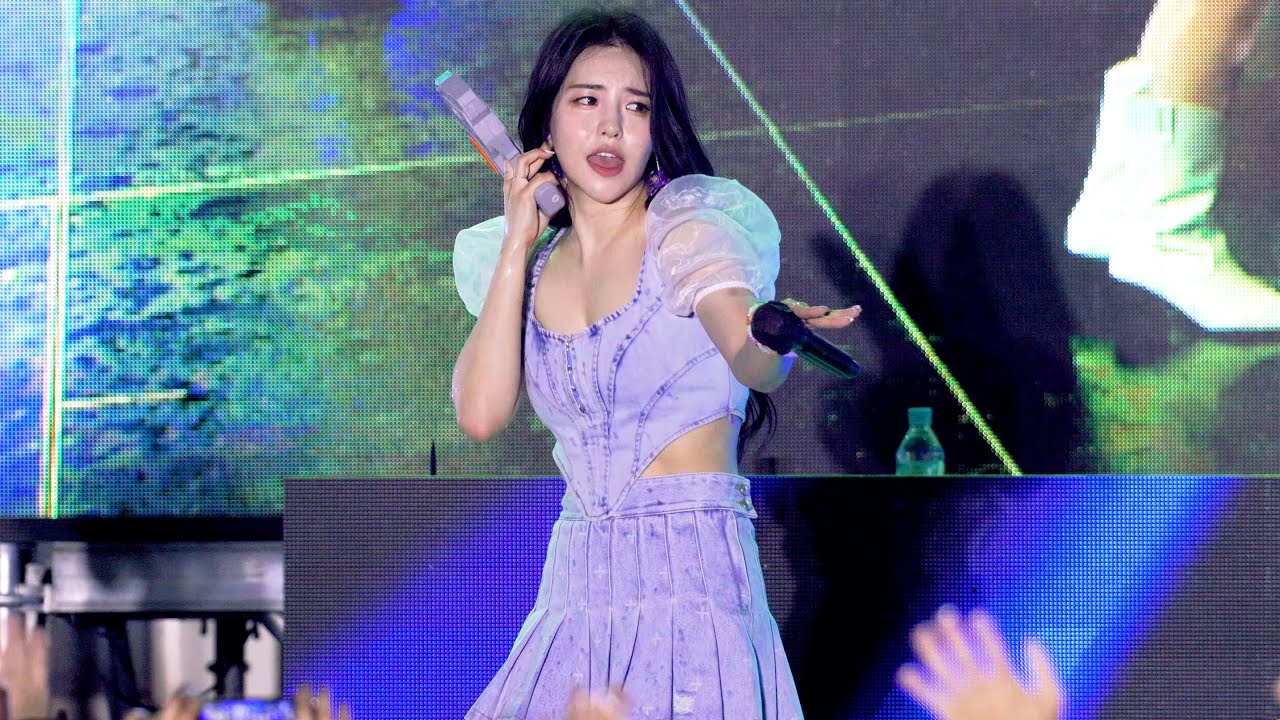 220525 유정 YUJEONG 브레이브걸스 Brave Girls '풀파티 Pool Party' 4K 60P 직캠 @경일대 축제 by DaftTaengk