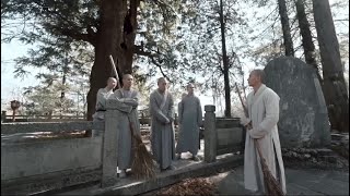 Martial Arts Film! The ridiculed sweeping monk has ultimate martial arts, saving the Shaolin Temple.