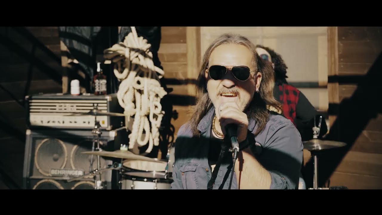 Watch DOBLE ESFERA - THREE SISTERS - OFFICIAL VIDEO on YouTube Watch DOBLE ESFERA - THREE SISTERS - OFFICIAL VIDEO on YouTube