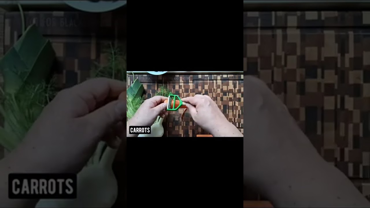 Crispy Chicken Leg Quarters with Leeks, Fennel & Blood Oranges 🍗🍊This crispy chicken recipe is a