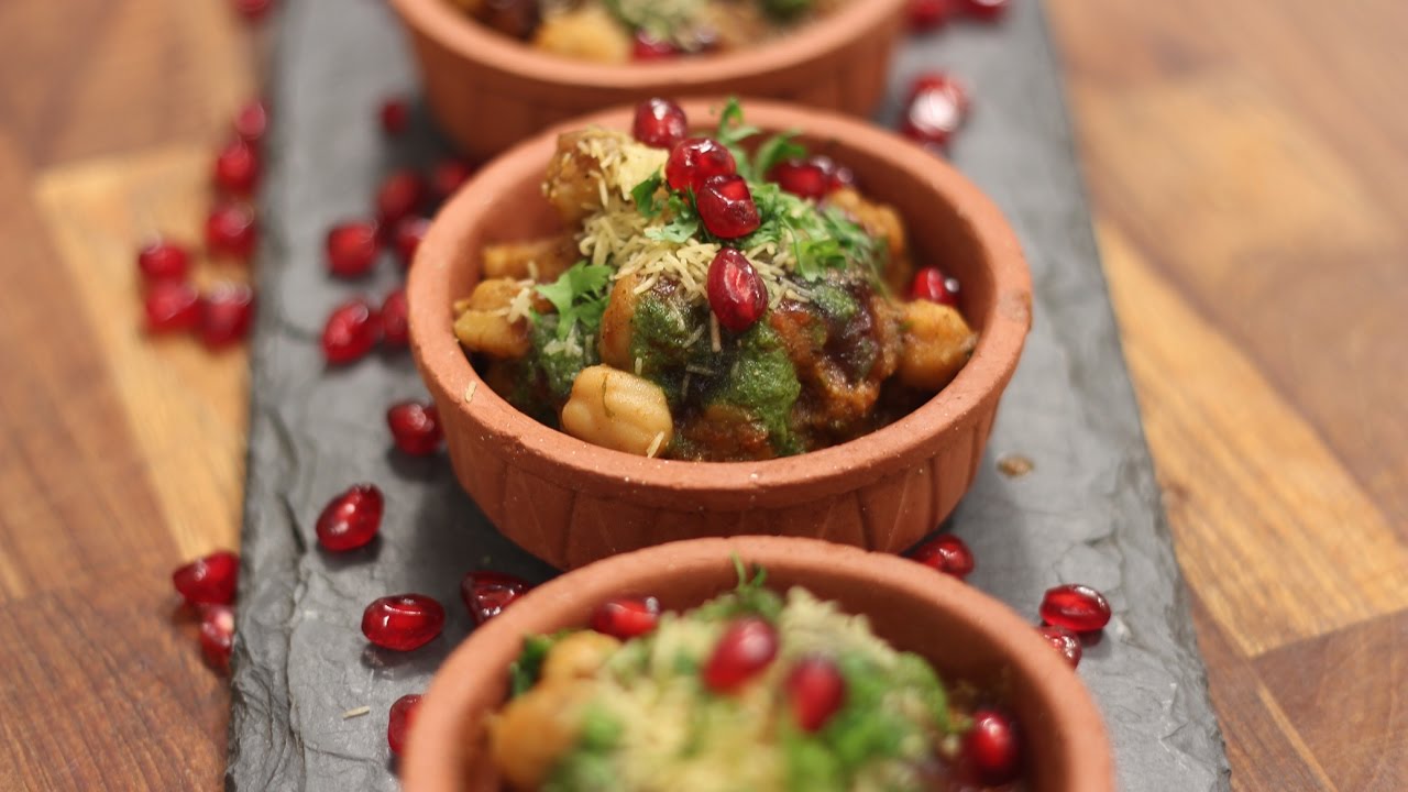 Pinwheel Samosa Chaat In Gujarati | Snacky Ideas by Amisha Doshi | Sanjeev Kapoor Khazana