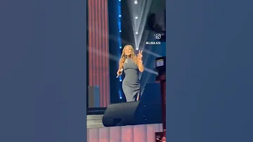 اليسا ترقص في حفلها في جده 