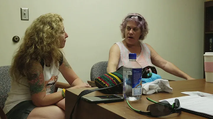 Lorrie Callahan - Interviews Victoria Kahn