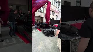 The Mercedes-Benz Vision Iconic is a true Batman dream car.