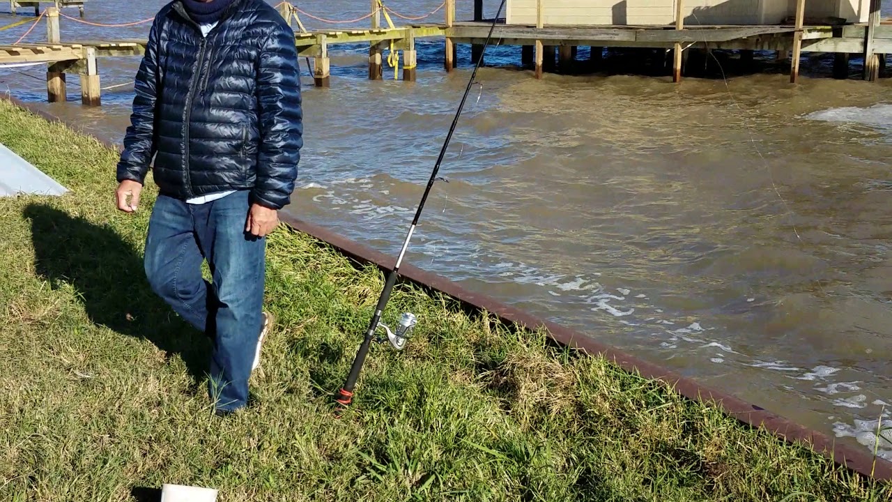 Fishing on Lake Livingston - YouTube