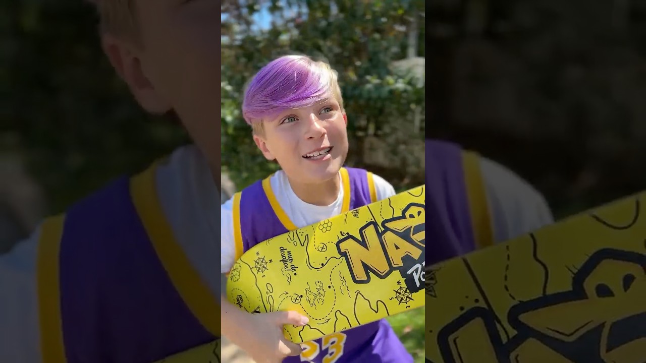 EU GANHEI UM SKATE DO NATAN POR AÍ! *mansão da SOPHIA