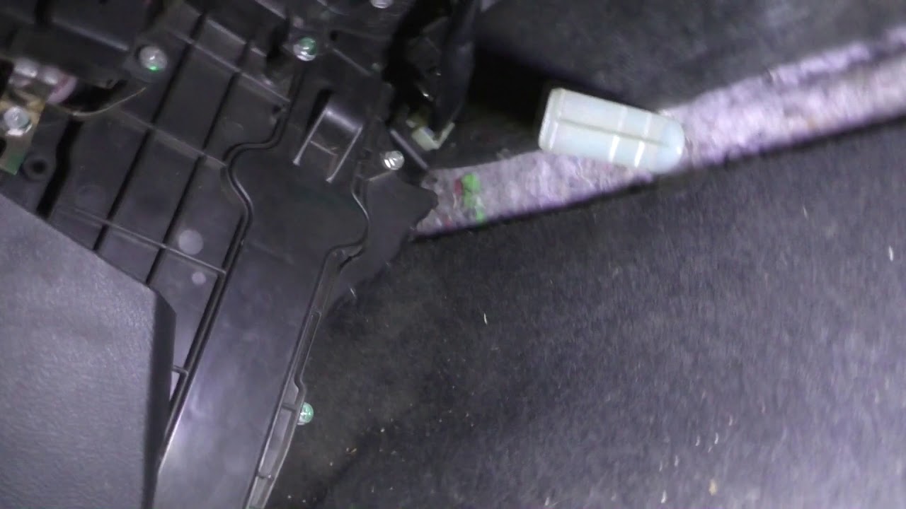 Как поменять резистор печки хонда цивик - YouTube