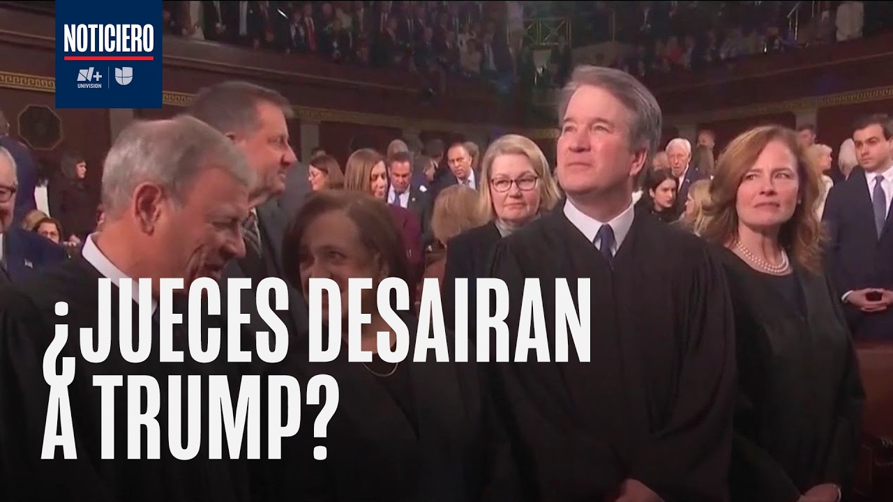 Cuatro de nueve jueces de la Suprema Corte presentes en el Estado de la Unión