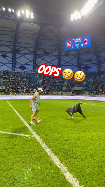 Sean Garnier 1v1  skill on pitch