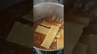 🍝🥣 Lasagna Soup #LasagnaSoup #ComfortFood #EasyRecipes #SoupRecipes #CheesyGoodness #DinnerIdeas