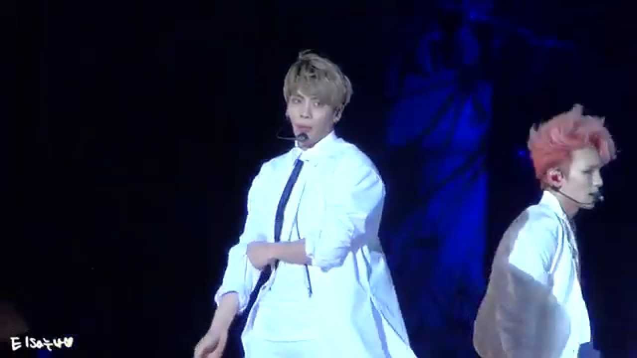 150321 SMTOWN in Taiwan - 샤이니(SHINee) - Lucifer(종현 Focus)