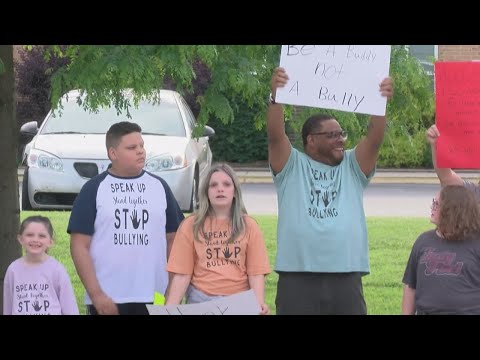 Parents protest bullying at Lafayette Sunnyside Intermediate School