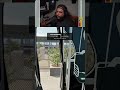 ¡El streamer la lió! Freno de mano y mal aparcado #shorts