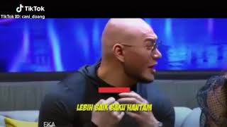 Story wa lebih baik baku hantam