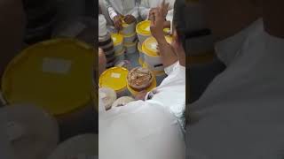 حراج العسل والسمن السبت١٤٤١/١/١٥حراج الطلحي