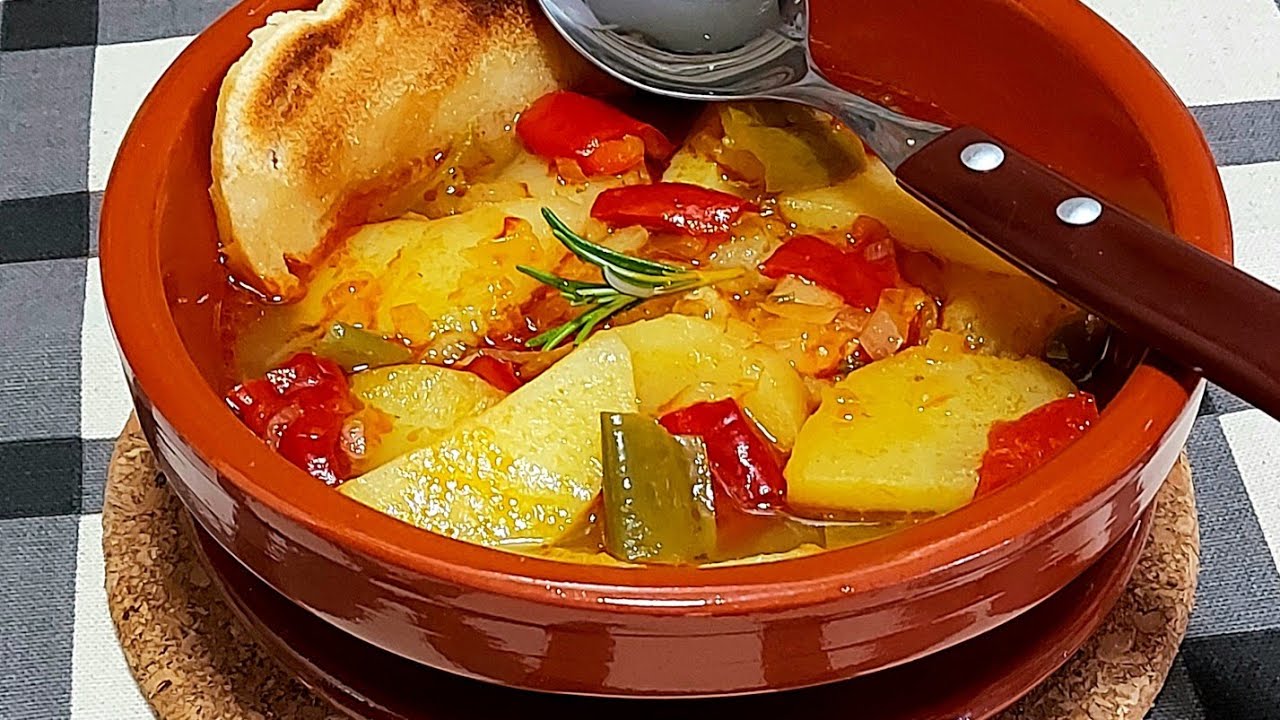 ⏳🌃CENAS RÁPIDAS 🥣 SOPA DE PATATA EXTREMEÑA🌶🥔// BEATRIZ COCINA