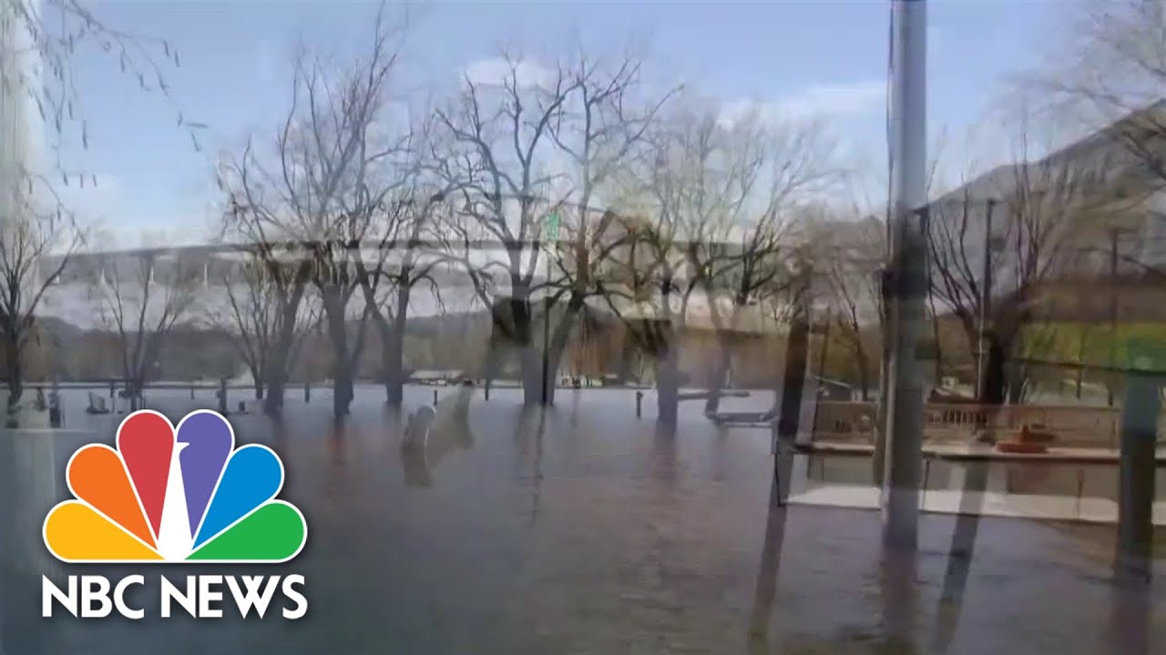 Severe flooding along Mississippi River slamming communities