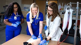 How UWM’s Direct Entry Program Helps Students Pivot to Nursing