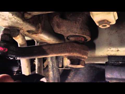 Suzuki Jimny: Люфт рулевого редуктора