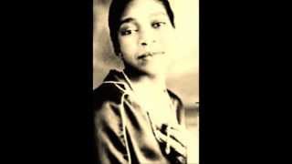 Bessie Smith-Weeping Willow Blues chords