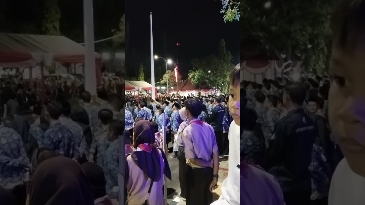 Nonton pawai obor 17 agustus di Pendopo Indramayu