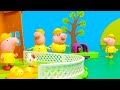Peppa Pig y el día lluvioso | Vídeos con juguetes para niños