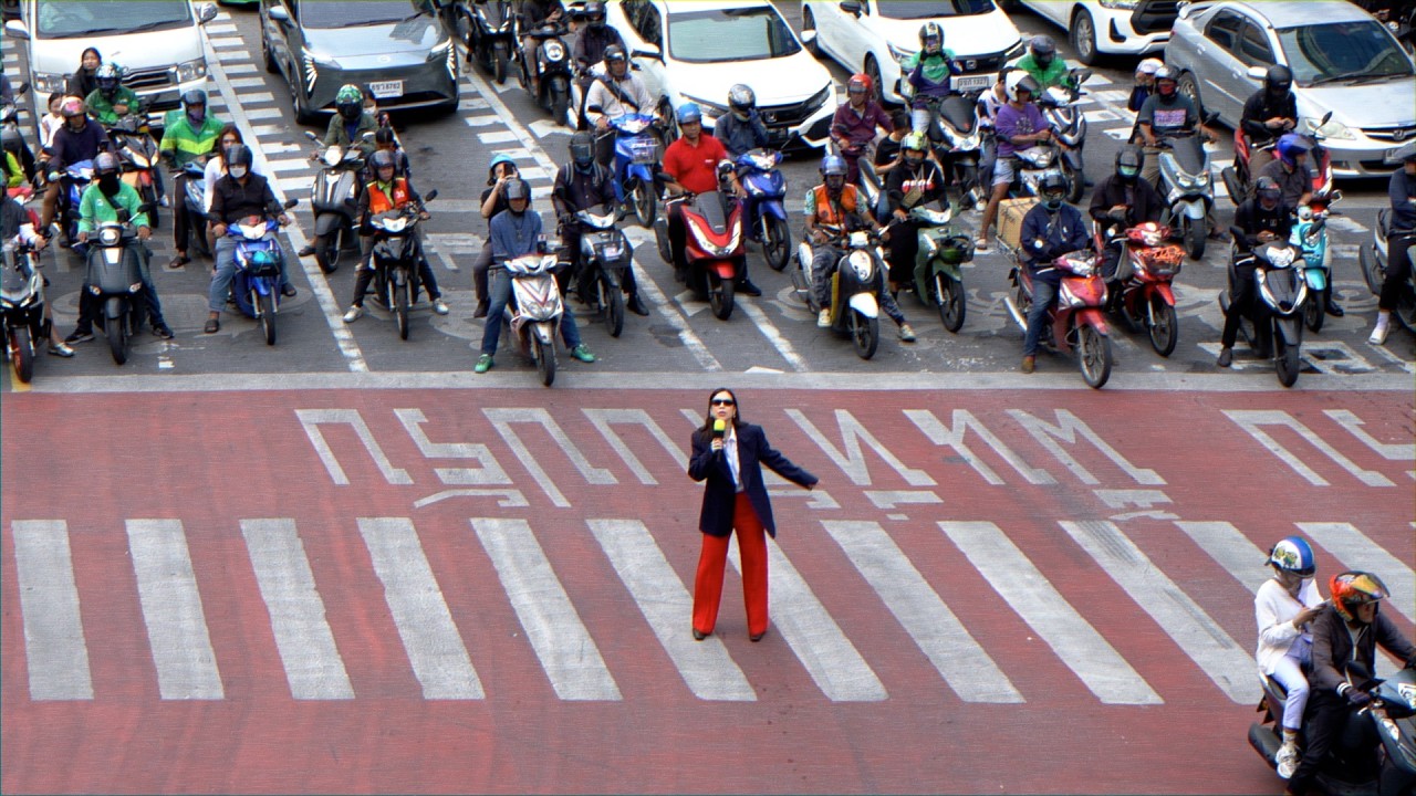 Guarda Cupnoodle - 555 (Official Video) su YouTube Guarda Cupnoodle - 555 (Official Video) su YouTube