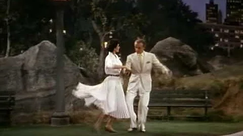 FRED ASTAIRE and CYD CHARISSE - Dancing in the dar...