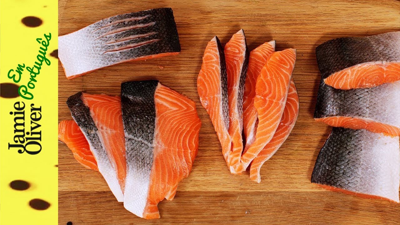 Como Filetar Salmão ou Truta | Jamie Oliver em Português