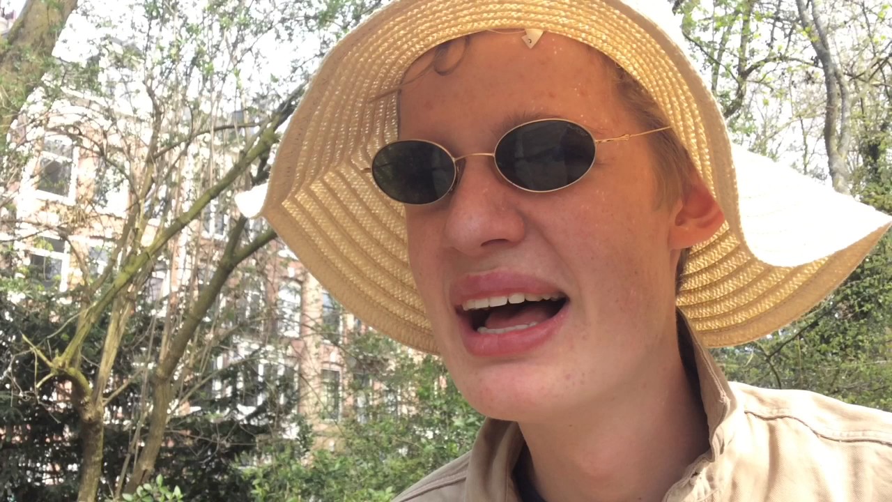 Crazy chicken movie (french) YouTube