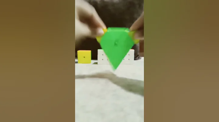 How to Spin Pyraminx Cube #shorts #pyraminx