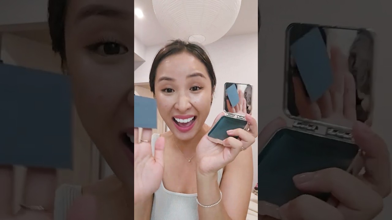 Game changer for oily skin! Why didn’t anyone think of THIS for blotting papers?!  🤯😮