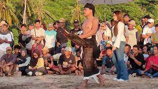 JOGET KERUAK DI PERESEAN PANTAI TAMPAH 