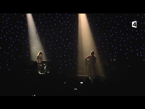 Angus & Julia