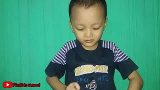 Belajar melepas baju sendiri // learn to undress yourself