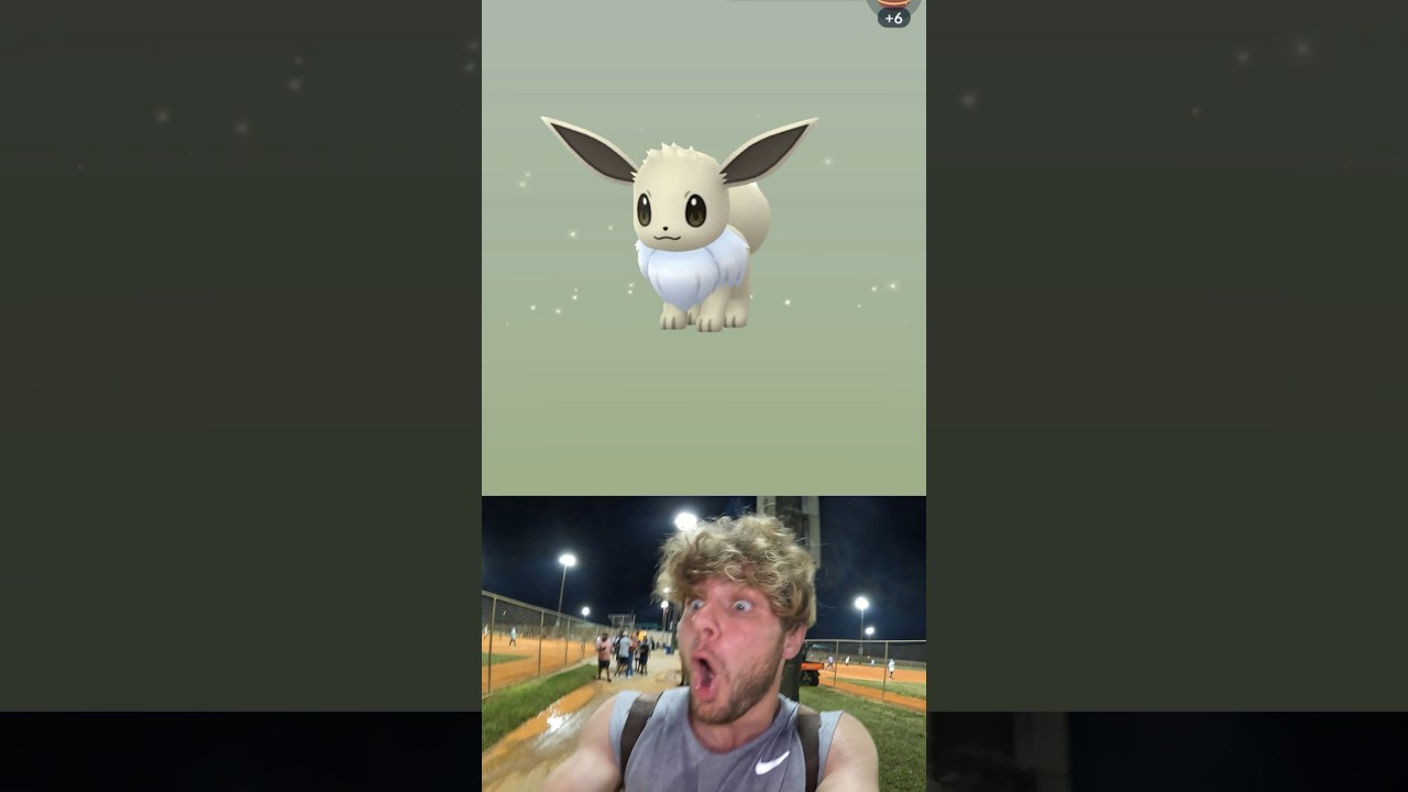 ✨Shiny Costume Eevee HATCHED In Pokemon Go!✨ 