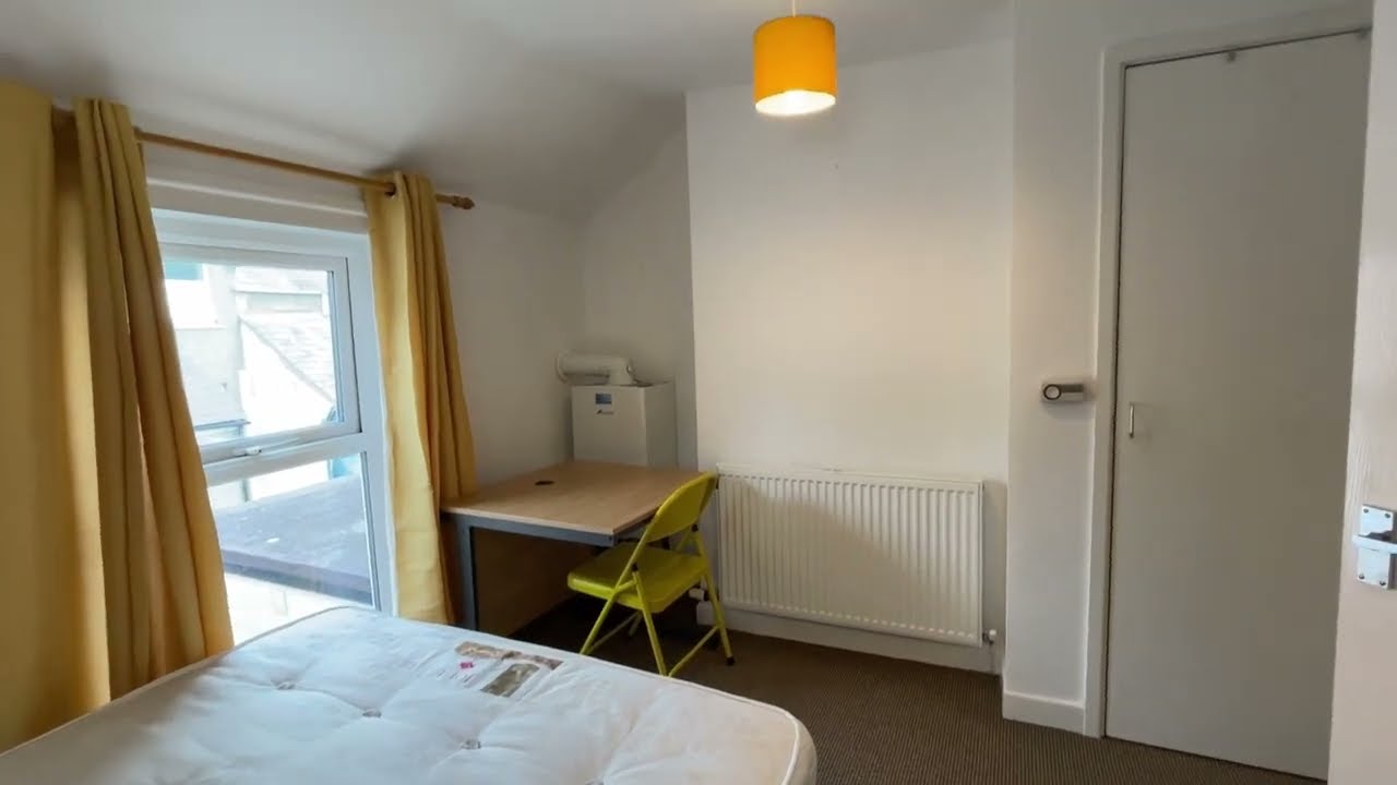 Vron Square, Bangor, Gwynedd, LL57