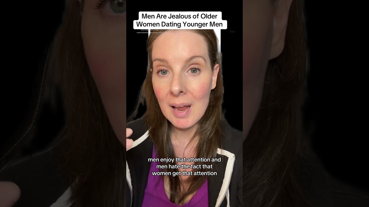 Мужчины ревнуют к женщинам постарше, которые встречаются с молодыми мужчинами 