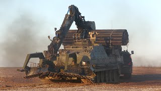 62 tonne Trojan armoured engineering vehicle gets towed away 🪖