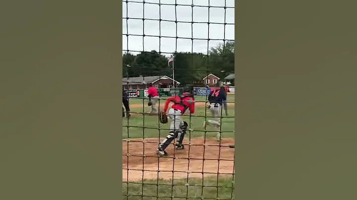 VMarlins Jerry Ratliff gets basehit vs Stewart Dra...