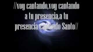 Video thumbnail of "Voy Cantando Conquistando Fronteras Letra"