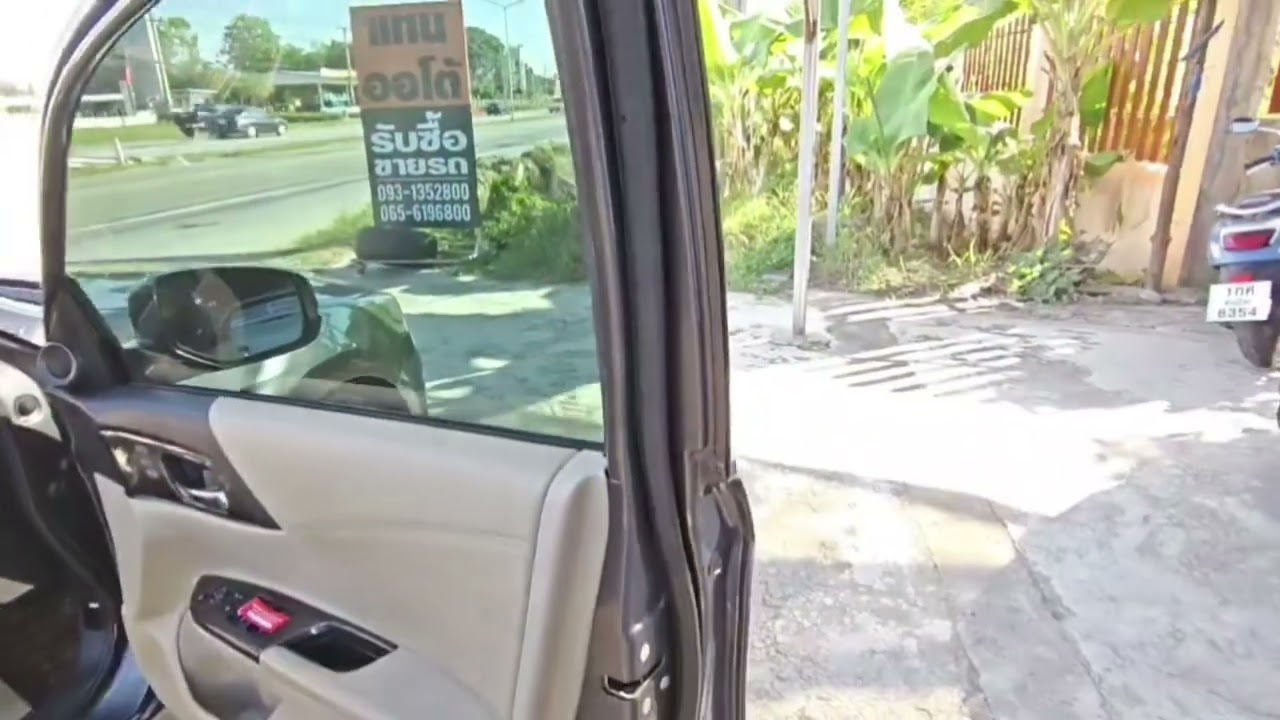 honda accord 2.0 EL ปี 2013 เกียร์ออโต้ จัดไฟแนนซ์ 298,000 บาท ราคาสด 285,000 บาท