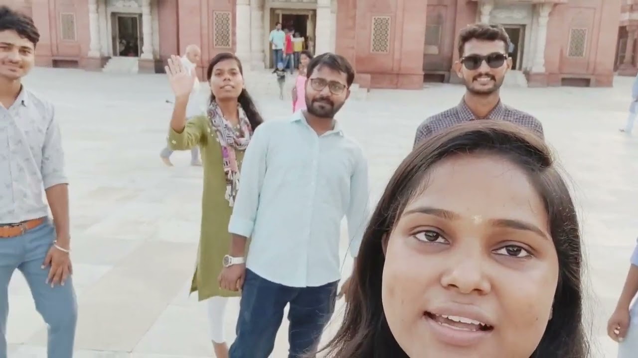 Ncrtc je team घूमने आई मोदी मंदिर Uttar Pradesh